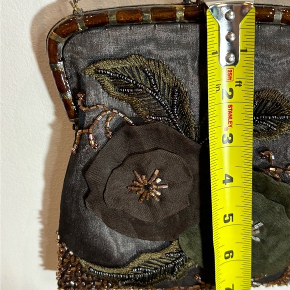 UNBRANDED Silk Made In India Metal Chain Floral Appliqués Coin Purse Closure - Picture 4 of 9